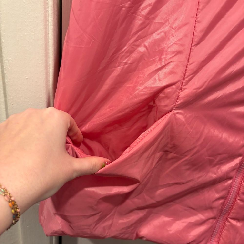 Simply Blessed Outerwear Pink Zip Up Puffer Vest - Size Large - Picture 2 of 5